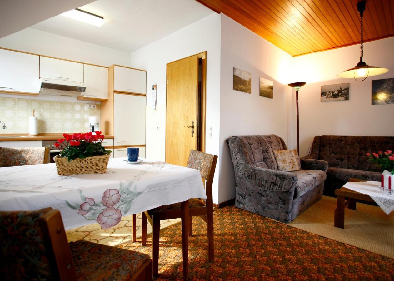 Ferienwohnungen Annegret Schütte Winterberg Zimmer foto